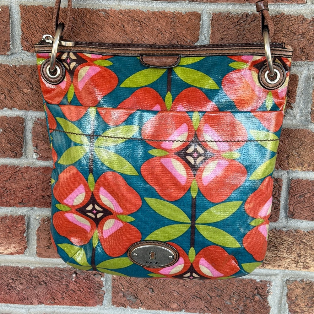 Fossil Bag.  Key-Per.  Older. Vintage.  Colorful Floral Women's Bag